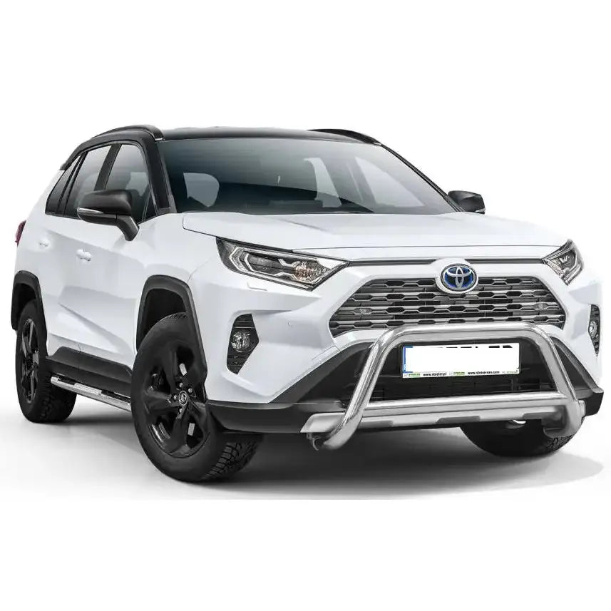 Frontbøyle Toyota Rav4 18- EC godkjent montert foran på hvit SUV med sorte felger og krom detaljer.