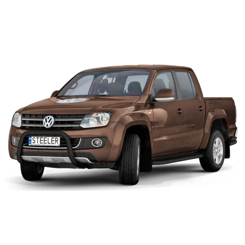 Kufanger på Volkswagen Amarok 09-16, sort frontbøyle montert på brun pickup med firedørs kabin.