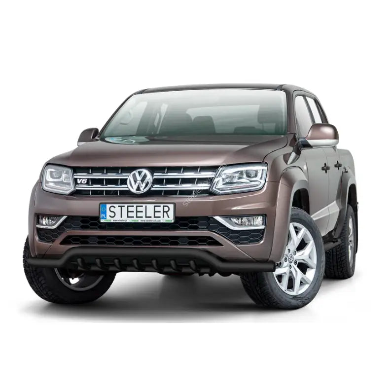 Kufanger på Volkswagen Amarok 09-16 med lav frontbøyle og grill, vist fra fronten på hvit bakgrunn.