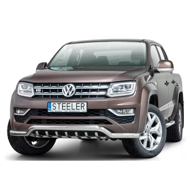 Frontbøyle Volkswagen Amarok V6 med sølvfarget kufanger og kromdetaljer sett forfra.