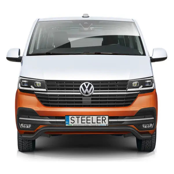 Kufanger på Volkswagen T6.1 19- EC godkjent lav, sett forfra med synlig grill og emblem.