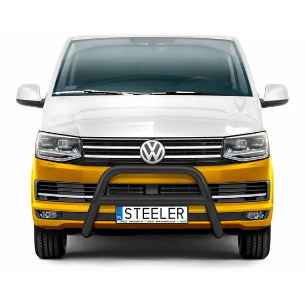 Kufanger på Volkswagen T6 15-19, sort frontbøyle med tverrør og synlig STEELER-skilt.