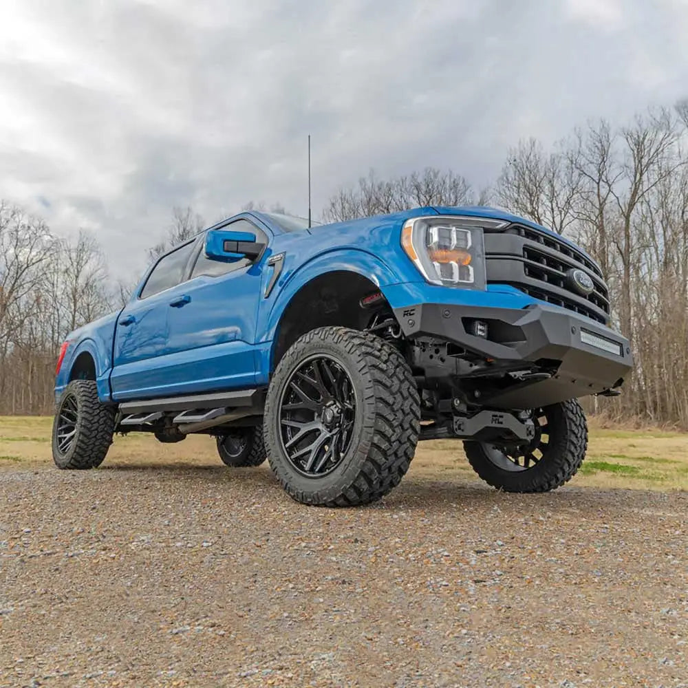 Frontfanger med Led-belysning Rough Country - Ford F150 21-23