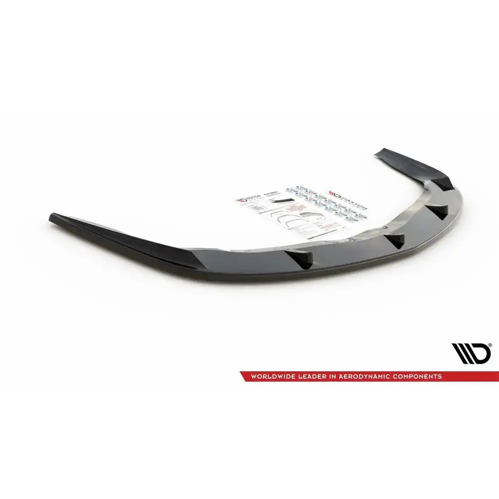 Frontleppe Alfa Romeo 156 Facelift sort plast med monteringsutstyr og instruksjonark på hvit bakgrunn.