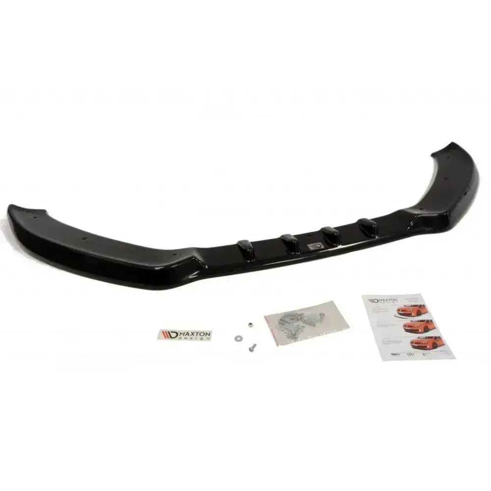 Frontleppe Audi A5 8T i sort blank plast sett ovenfra med monteringsutstyr og instruksjoner.