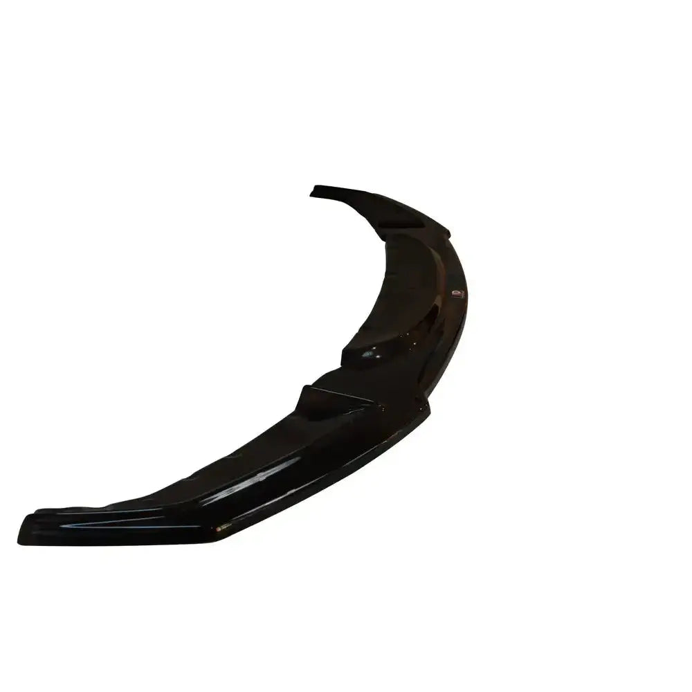 Spoiler til BMW 3-Series F30 FL M-Sport, sort og buet med markerte vinkler mot hvit bakgrunn.