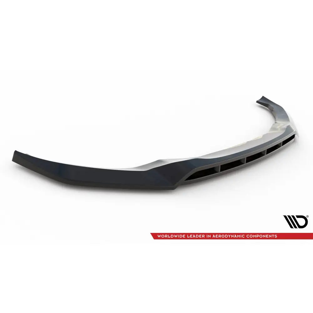 Spoiler til BMW 6 GT G32 M-Pack med luftkanaler og skarpe linjer, sett fra siden mot hvit bakgrunn.