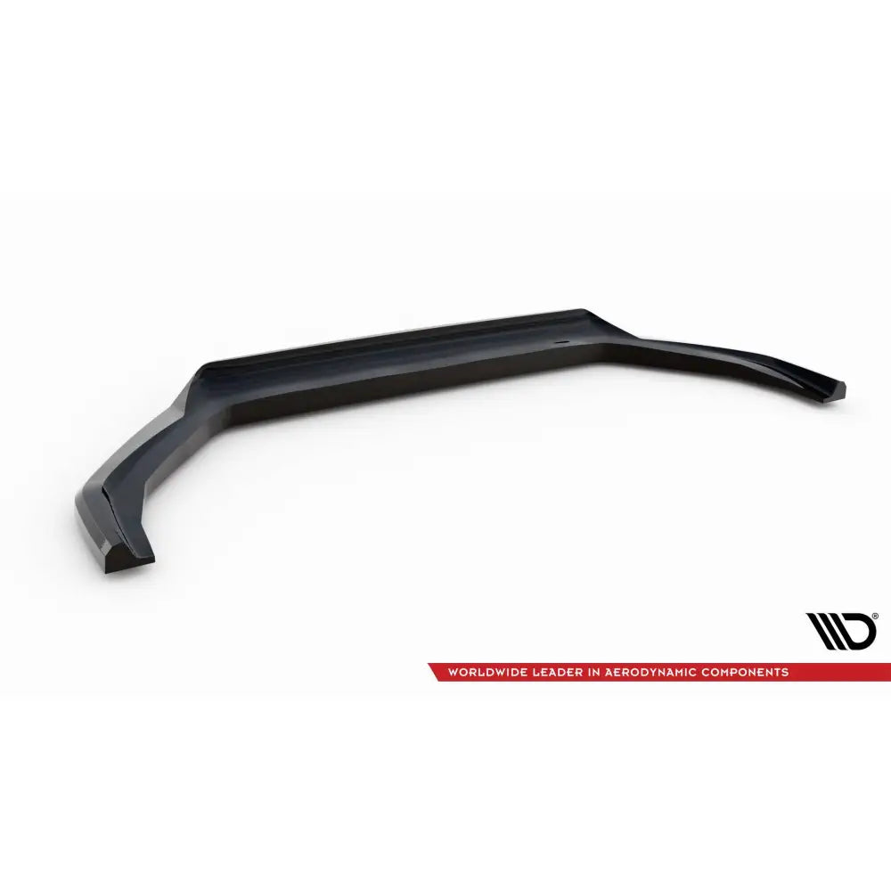 Front lip til Citroen Jumpy Mk3 i sort plast, avbildet skrått med glatt og kantete design.