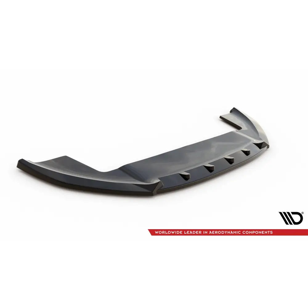 Front splitter til Fiat 500X Sport Mk1 Facelift med markerte aerodynamiske finner i sort, glanset plast.