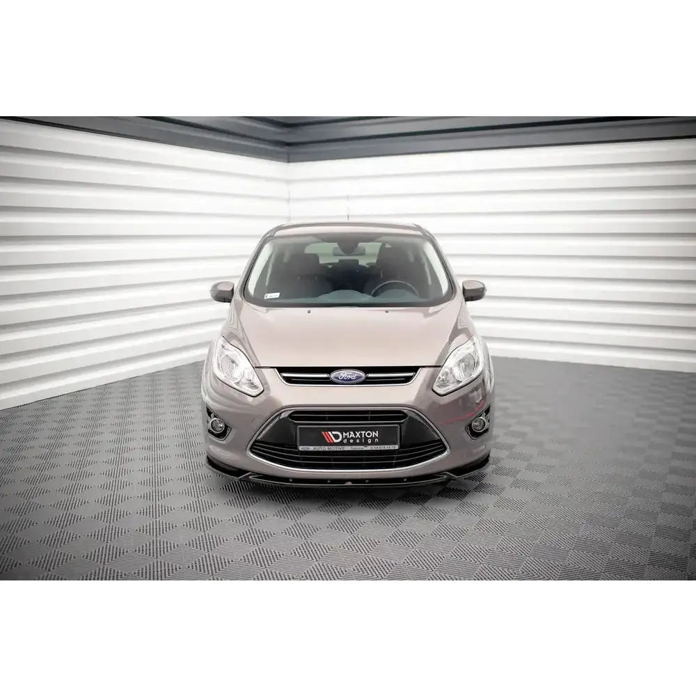 Frontleppe på Ford C-Max Mk2 10-14, sett forfra med tydelig grill og frontlykter i lyst rom.