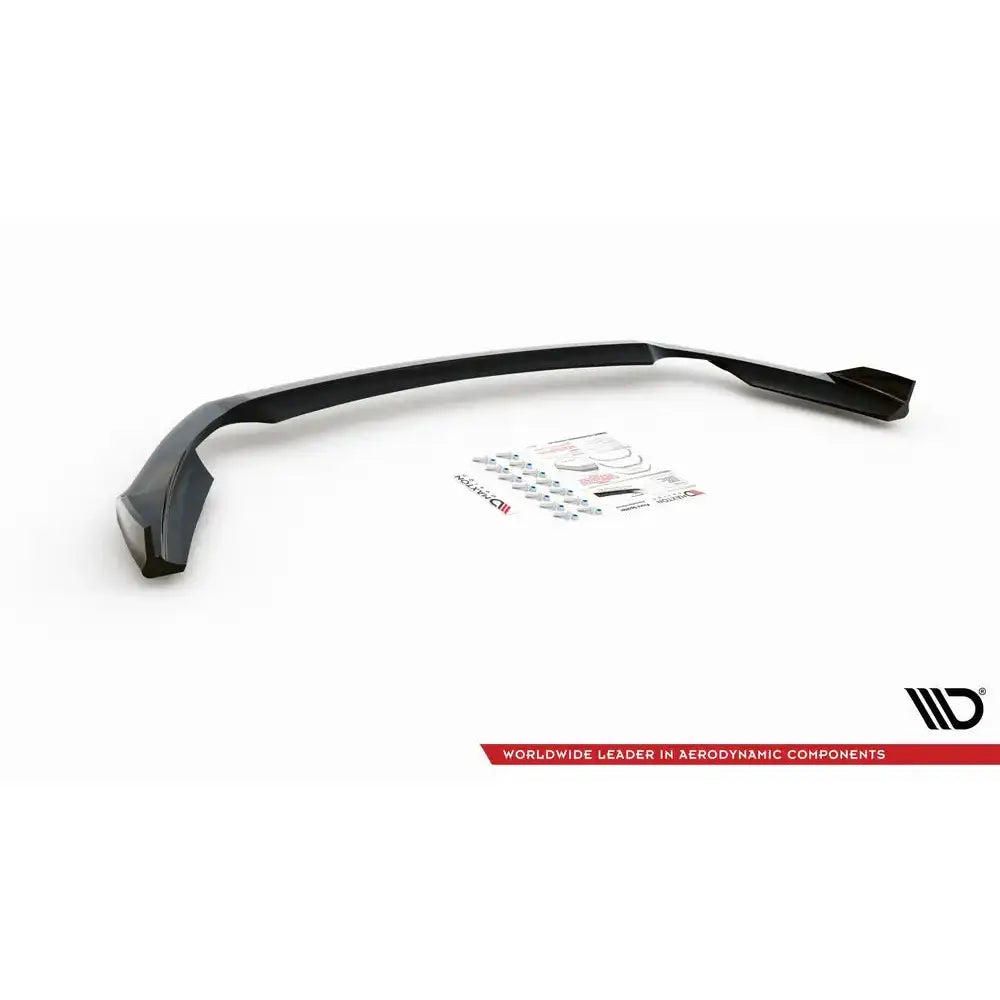 Front splitter for Ford Fiesta 7 ST Facelift, svart spoiler med monteringsutstyr og instruksjoner på hvit bakgrunn.