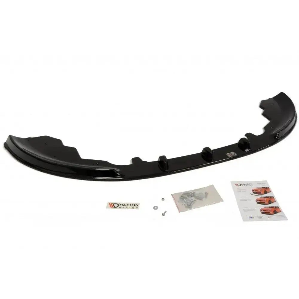 Frontleppe til Ford Fiesta Mk7 standard, sort glanset plast med monteringsutstyr og instruksjoner.