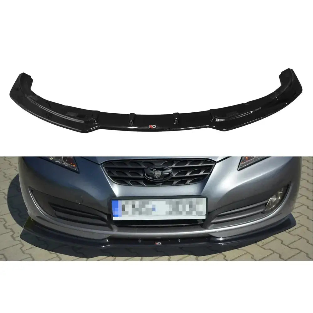Frontspoiler til Hyundai Genesis Coupe Mk.1 i sort blank plast, vist separat og montert på bilfronten.