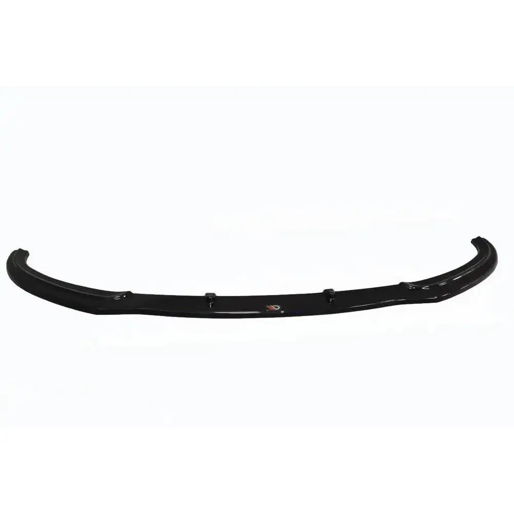 Spoiler til Hyundai I30 Mk.2 i sort glanset plast, sett forfra med buet form og diskret logo.