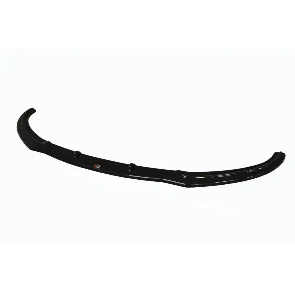 Front splitter Hyundai I30 Mk.2 svart plast med glanset overflate sett ovenfra mot hvit bakgrunn.