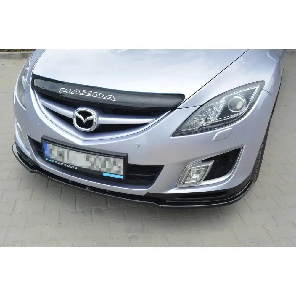 Frontleppe til Mazda 6 Mk2 Sport Hatch med svart panserbeskytter, sett skrått forfra.
