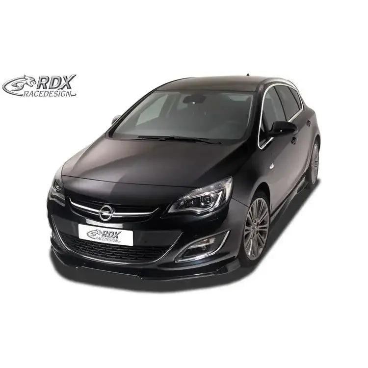Frontleppe til Opel Astra J 12-15 montert på sort bil med RDX RACEDESIGN-logo og sporty detaljer.