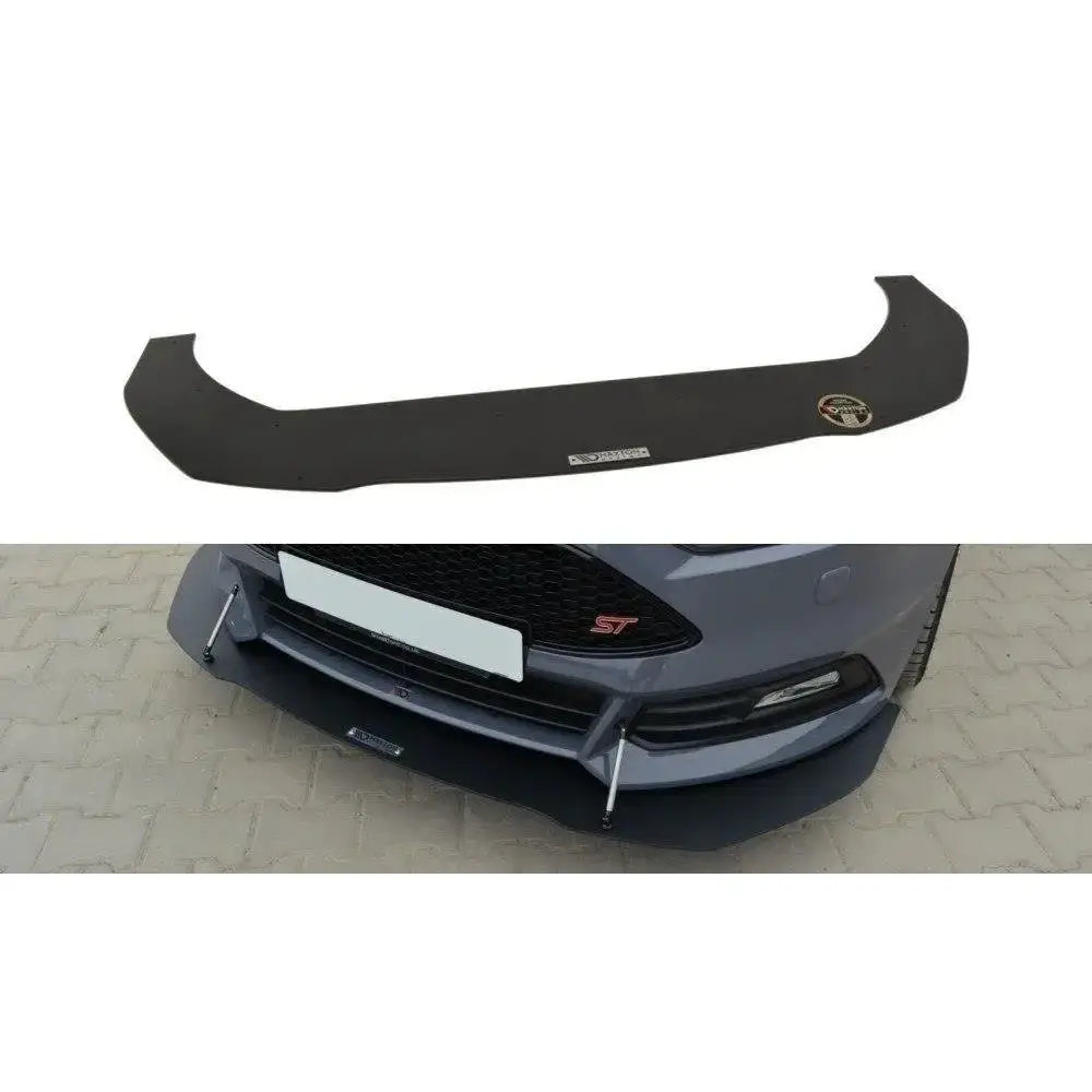 Frontspoiler til Ford Focus ST Mk3 Facelift, sort splitter montert på grå bil, viser passform og detaljer.