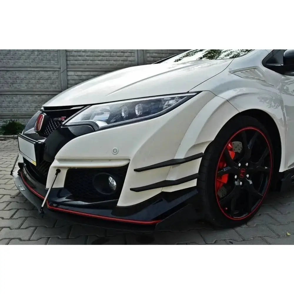 Front lip på Honda Civic IX Type R Racing V.2 med sorte detaljer og aerodynamiske tilleggsdeler.