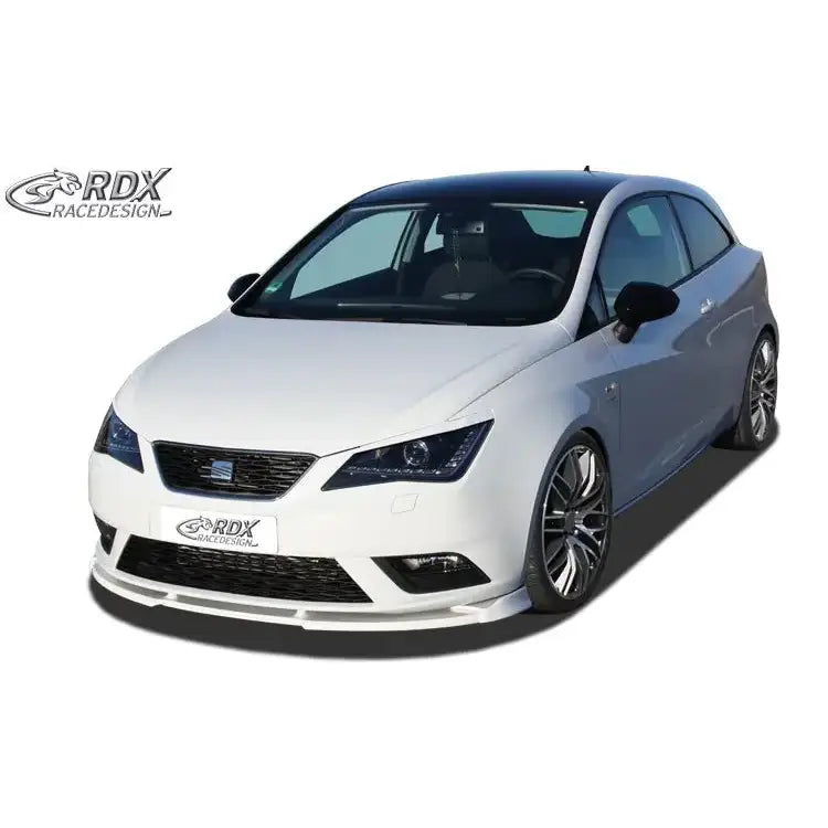 Frontspoiler til Seat Ibiza 12-17 6J med svarte detaljer og RDX Racedesign-logo synlig.