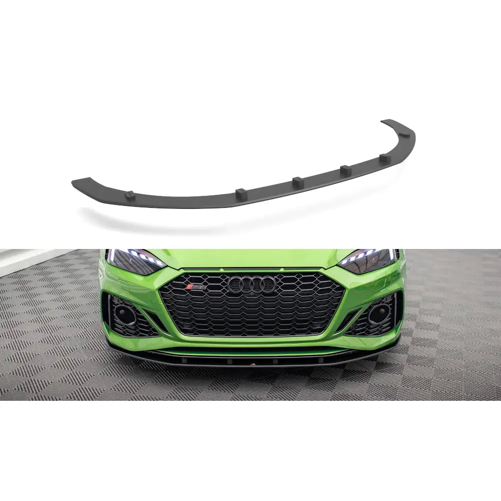 Frontspoiler Audi RS5 F5 Facelift Street Pro i sort plast vist mot hvit bakgrunn og montert på grønn bil.