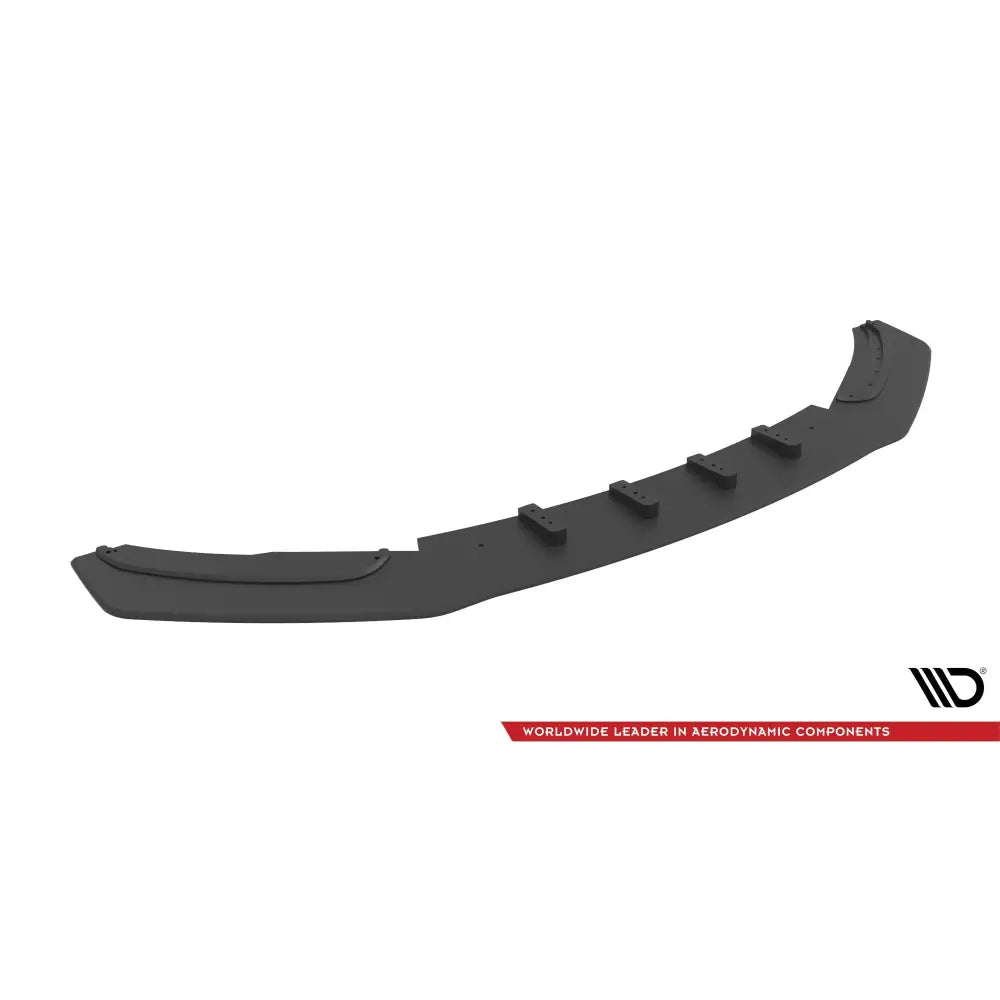 Frontspoiler BMW 4 Gran Coupe F36 Street Pro sett skrått ovenfra med profilert form og festeanordninger.