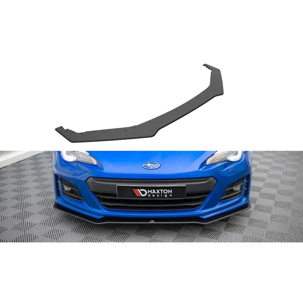 Frontleppe Street Pro til Subaru BRZ Mk1 Facelift 17-20, sort plast vist på blå bil og hvit bakgrunn.