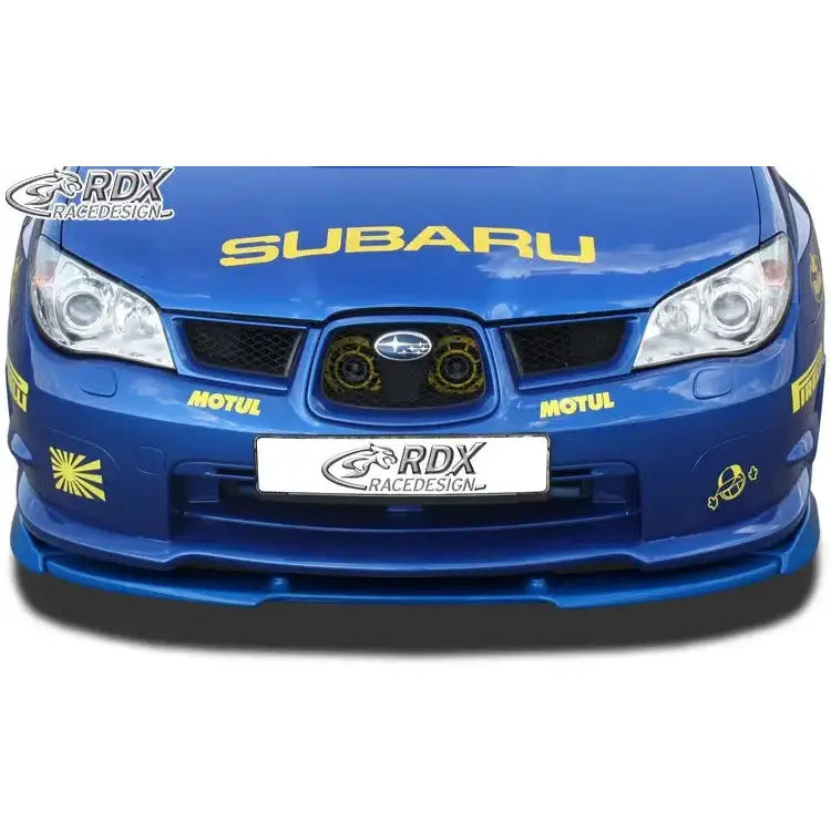 Front splitter på Subaru Impreza 3 WRX 05-07 med blå lakk, gul dekor og RDX RaceDesign-logo.