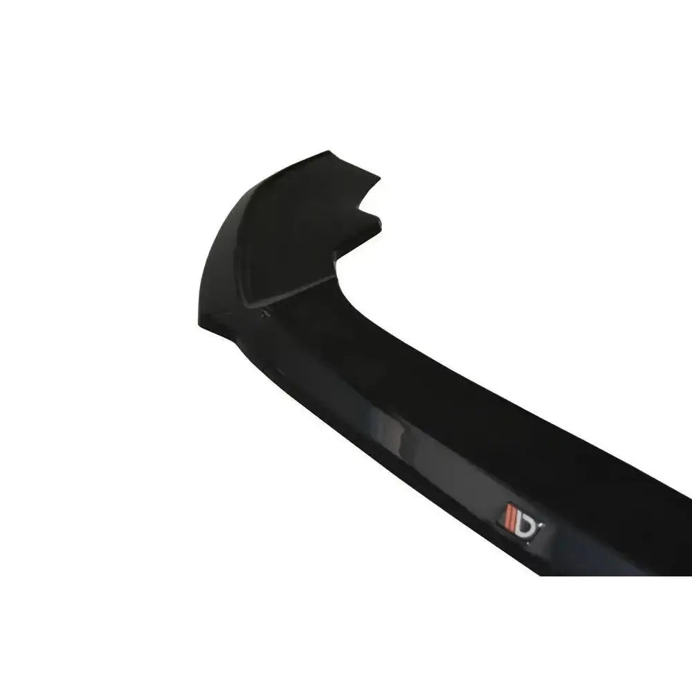 Spoiler til Audi A6 C7 V.1 S-Line, sort og skinnende med logo, nærbilde mot hvit bakgrunn.