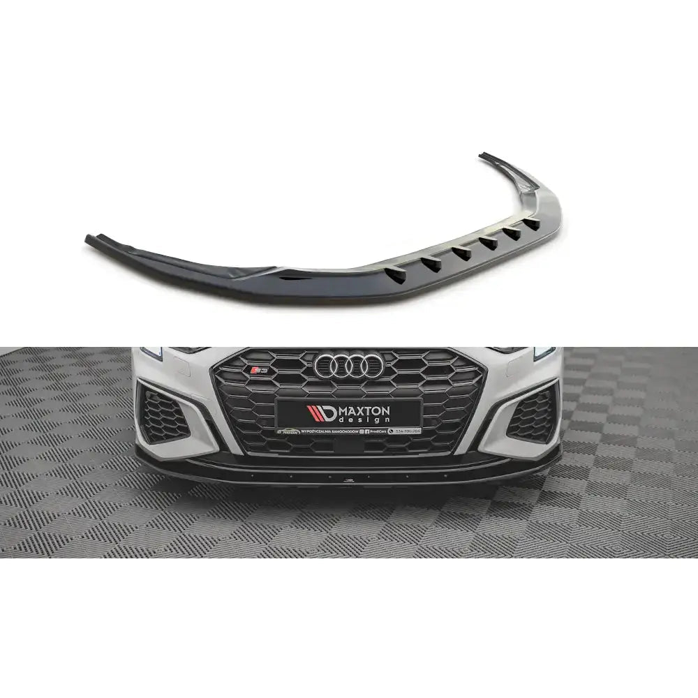 Frontspoiler Audi S3/A3 S-Line 8Y V.1 sort plast med aerodynamiske detaljer, vises montert på bil.