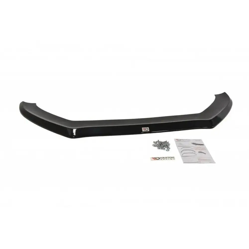 Frontleppe til Audi S5 / A5 S-Line 8T sett forfra med monteringsskruer og instruksjoner til høyre.