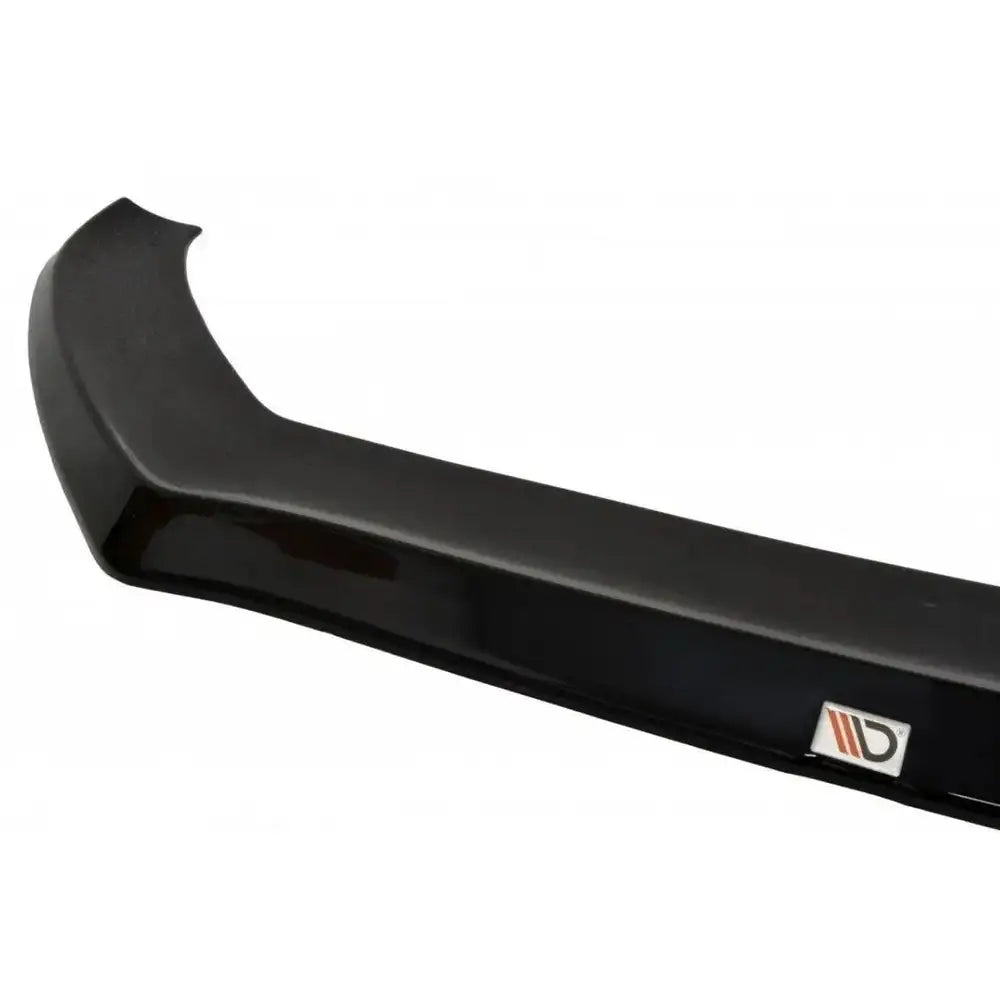 Spoiler Audi S5 / A5 S-Line 8T Fl V.1 i sort, blank hardplast nærbilde med logoetikett på hvit bakgrunn.