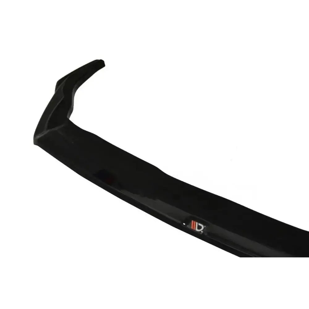 Frontleppe til Lexus NX Mk1 V.1 F-Sport i sort, glanset plast med logo, nærbilde mot hvit bakgrunn.