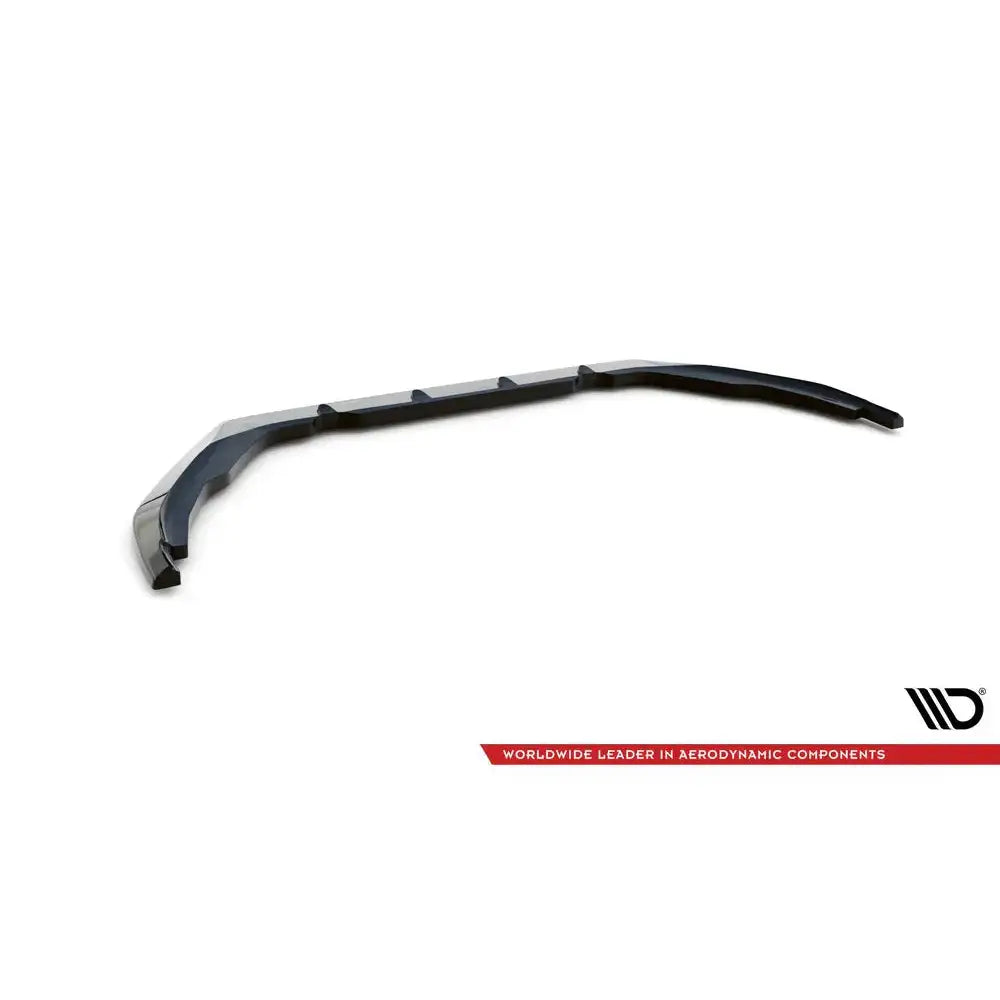 Frontspoiler Peugeot 208 GTi Mk1 V.1 svart plast med markerte vinkler, sett fra skrå vinkel mot hvit bakgrunn.