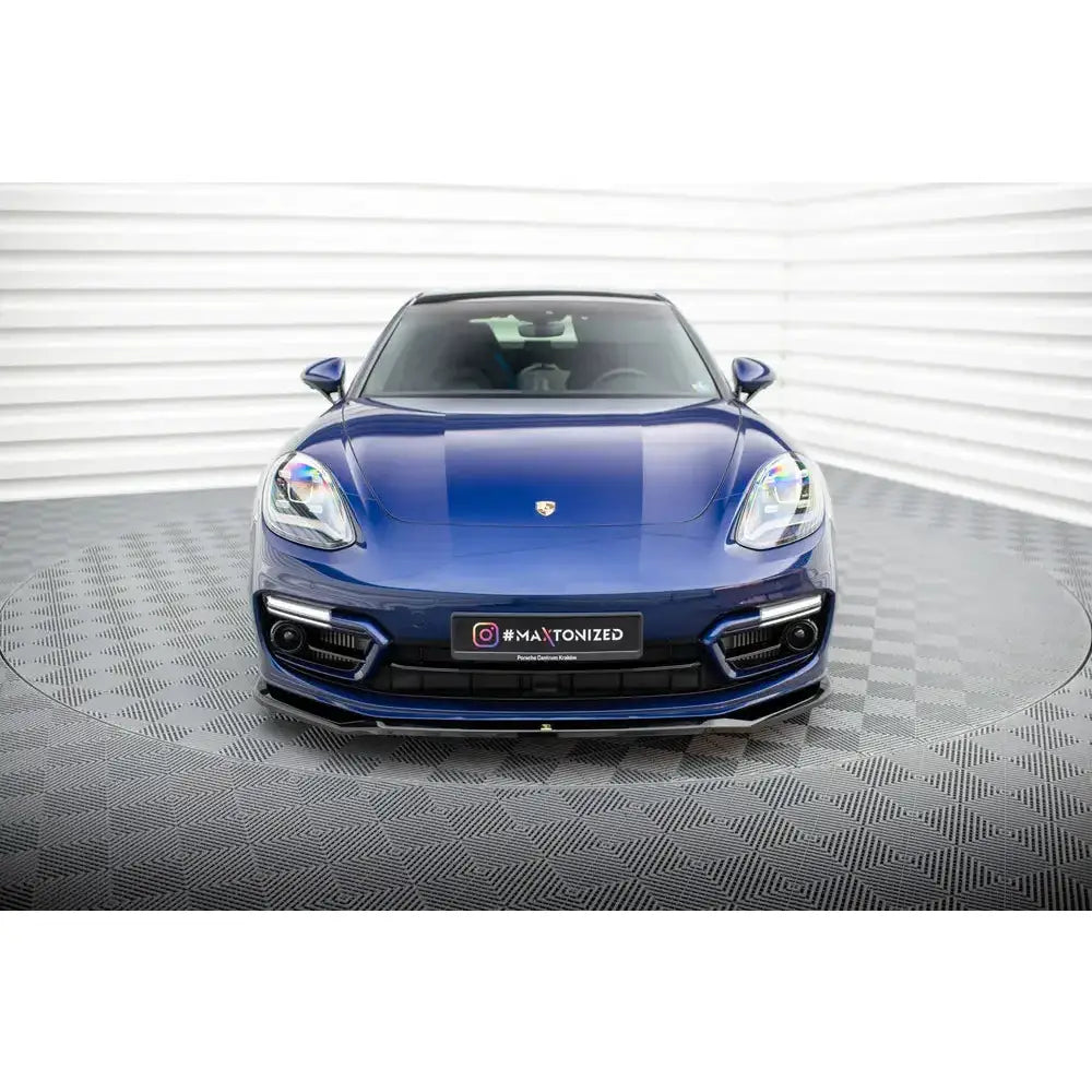 Frontspoiler på Porsche Panamera E-Hybrid 971 Facelift vist forfra med aerodynamiske detaljer.