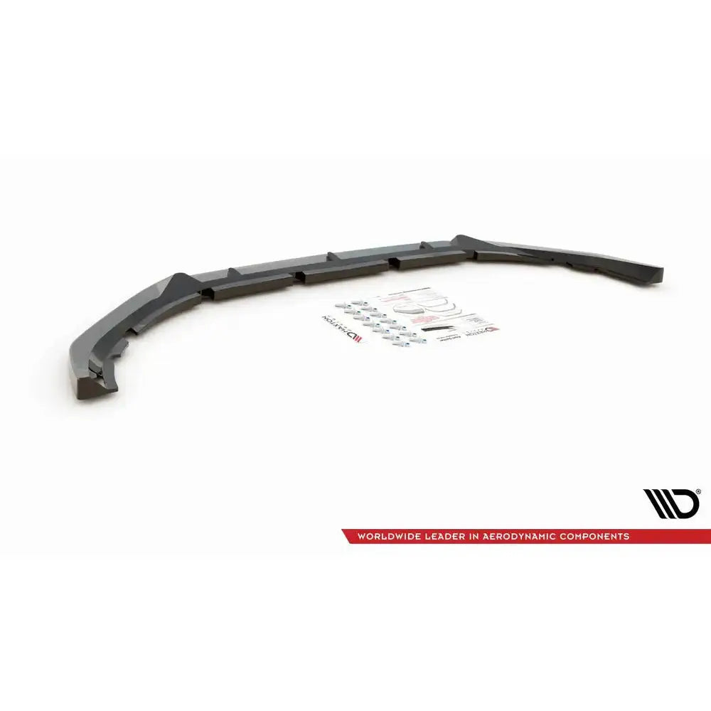 Frontleppe til Volvo S60 R-Design Mk3 vist skrått ovenfra med monteringsutstyr og klistremerker.