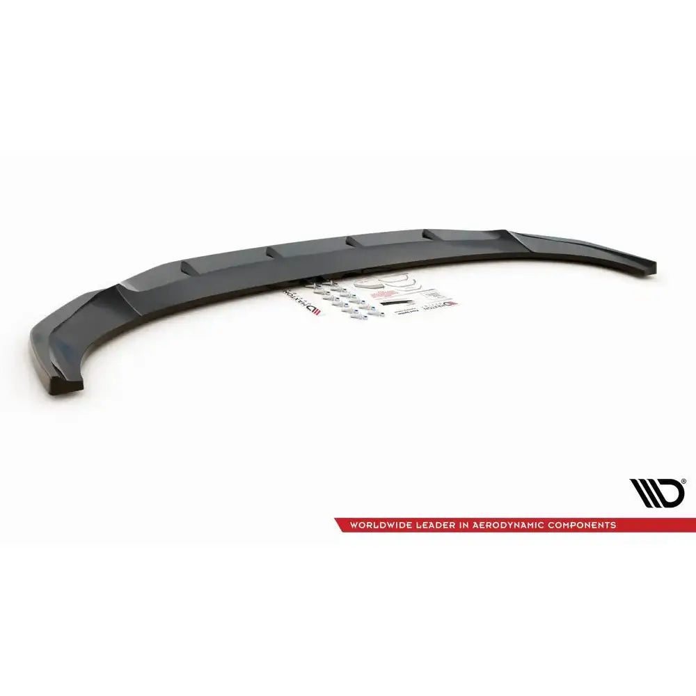 Frontleppe til Audi RSQ3 F3 V.2, svart buet plastdel sett skrått ovenfra med synlige monteringsdeler.