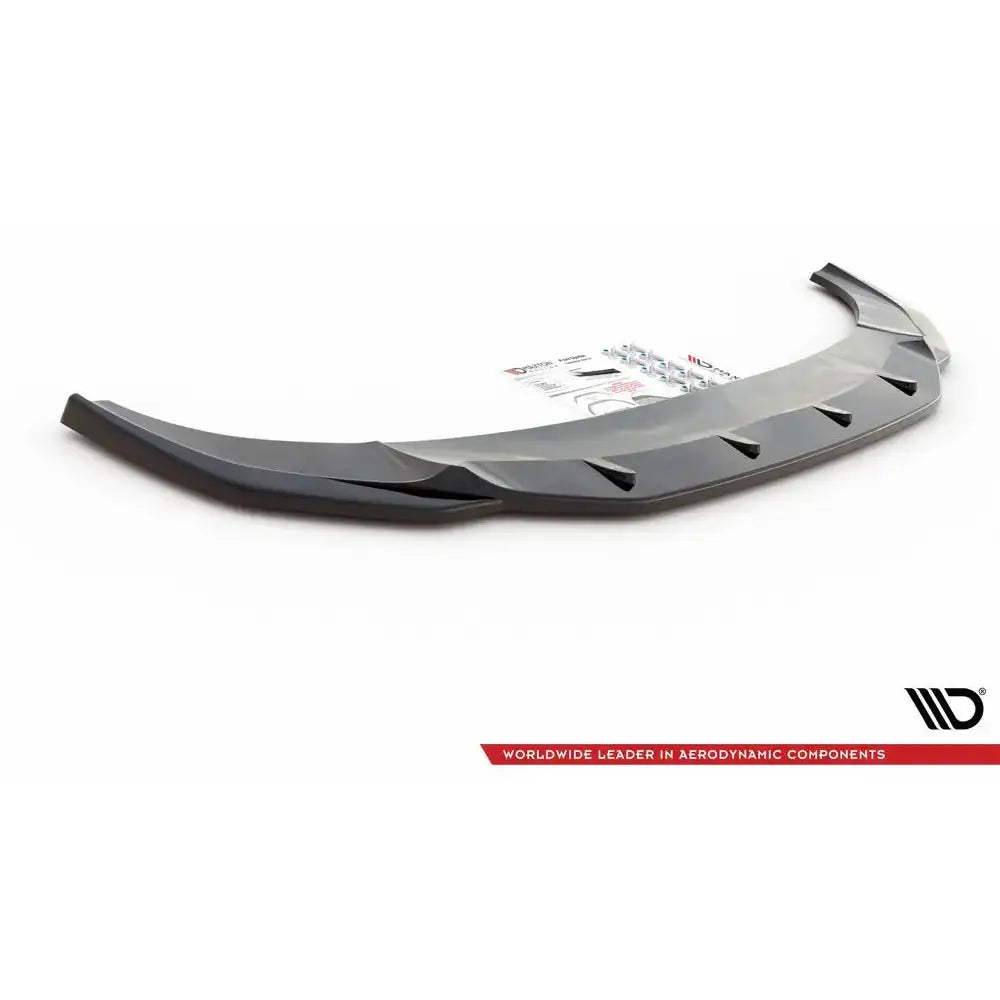 Spoiler Audi RSQ3 F3 V.2 svart med markerte vinkler, sett skrått ovenfra, monteringsutstyr bak.