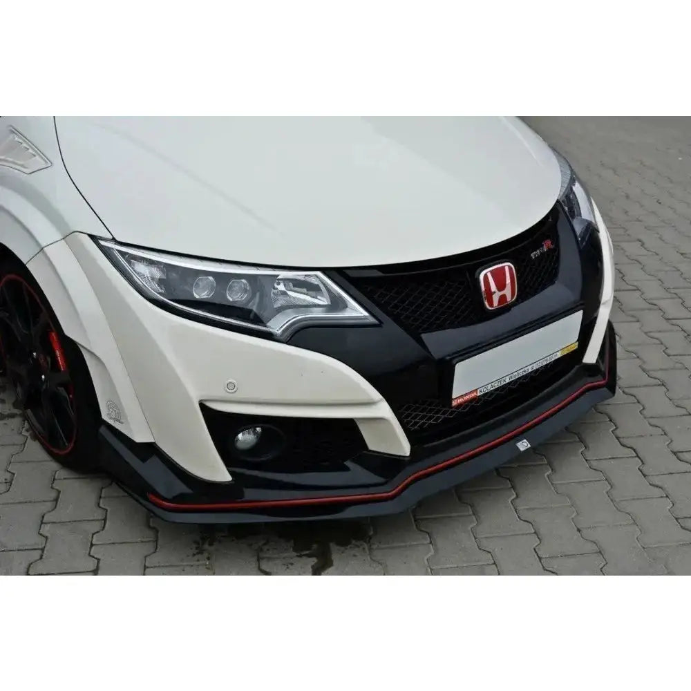 Spoiler til Honda Civic IX Type R V.2 i sort plast med rød stripe, montert på hvit bil.