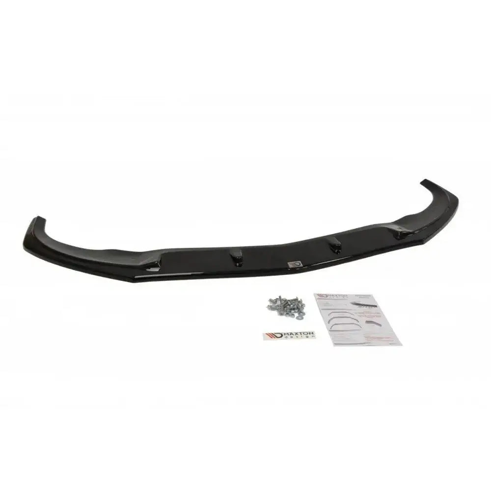 Front lip sort, blank frontspoiler til Mercedes CLA 45 AMG C117 med monteringsutstyr og instruksjonsark.