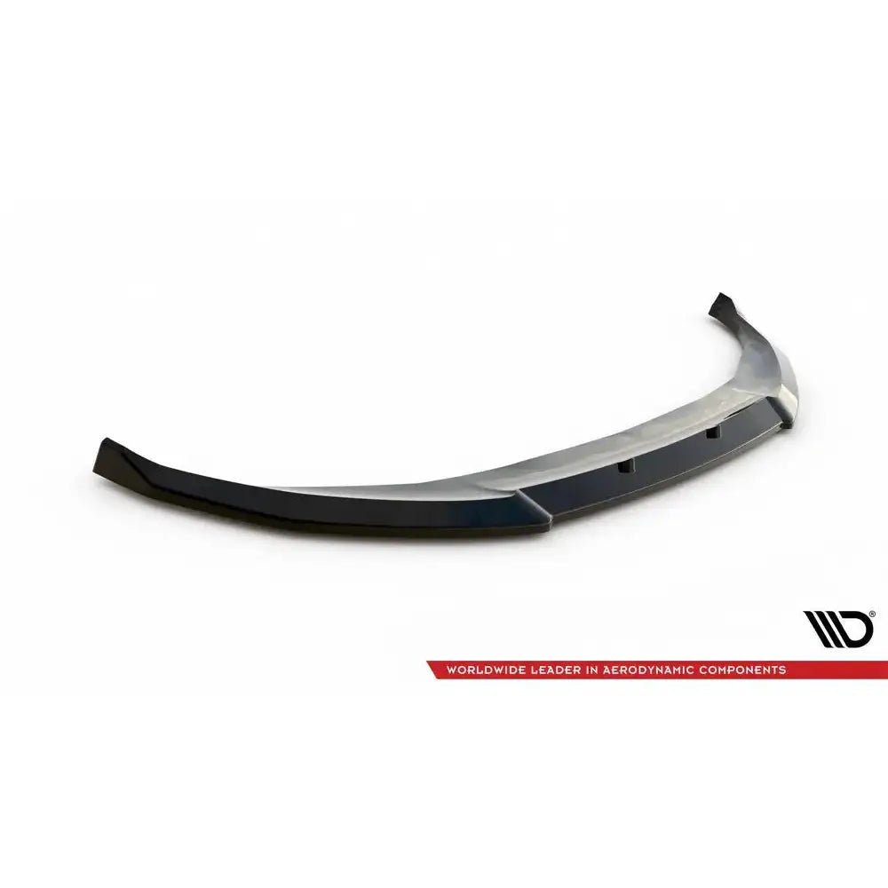Frontspoiler Mini Cooper Clubman John Cooper Works F54 V.2 i svart plast sett fra skrå vinkel.