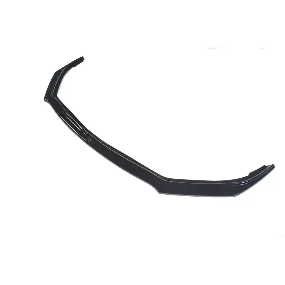 Frontspoiler Peugeot 508 Mk2 V.2 sett ovenfra med sort, buet design og markerte kanter mot hvit bakgrunn.