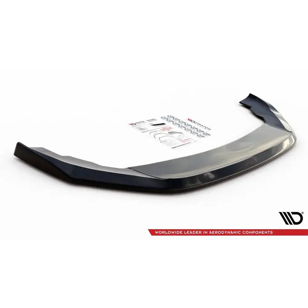 Front splitter til Seat Leon FR Mk4 V.3, sort plast med monteringsutstyr og instruksjoner på hvit bakgrunn.