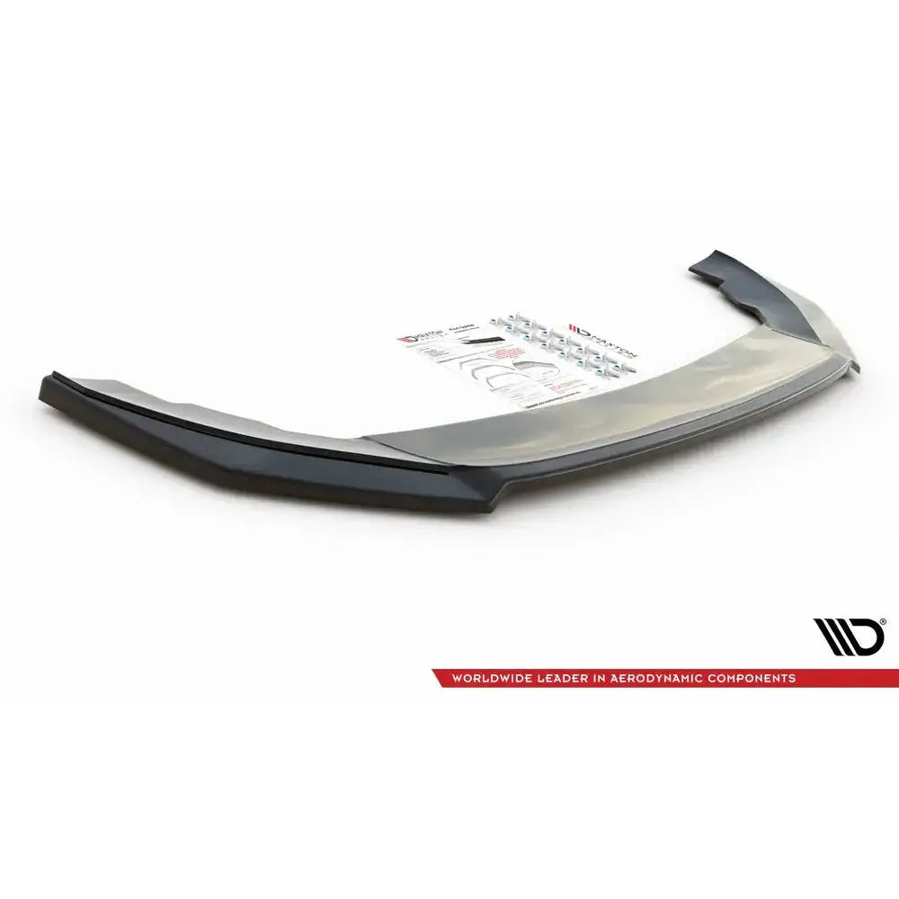 Front splitter Seat Leon FR Mk4 V.4 20- med monteringsutstyr og instruksjoner på hvit bakgrunn.