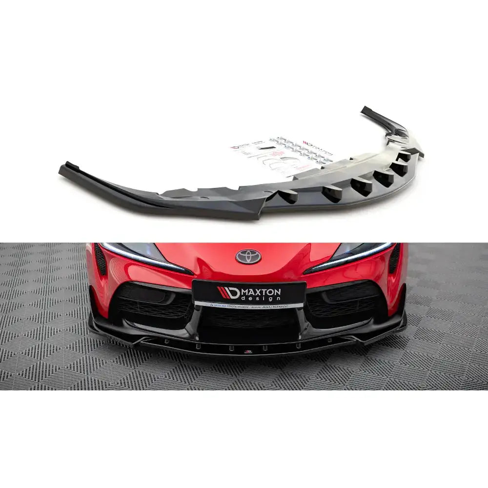 Spoiler til Toyota Supra Mk5 V.4 i sort blank plast med aerodynamiske detaljer, montert på rød bil.