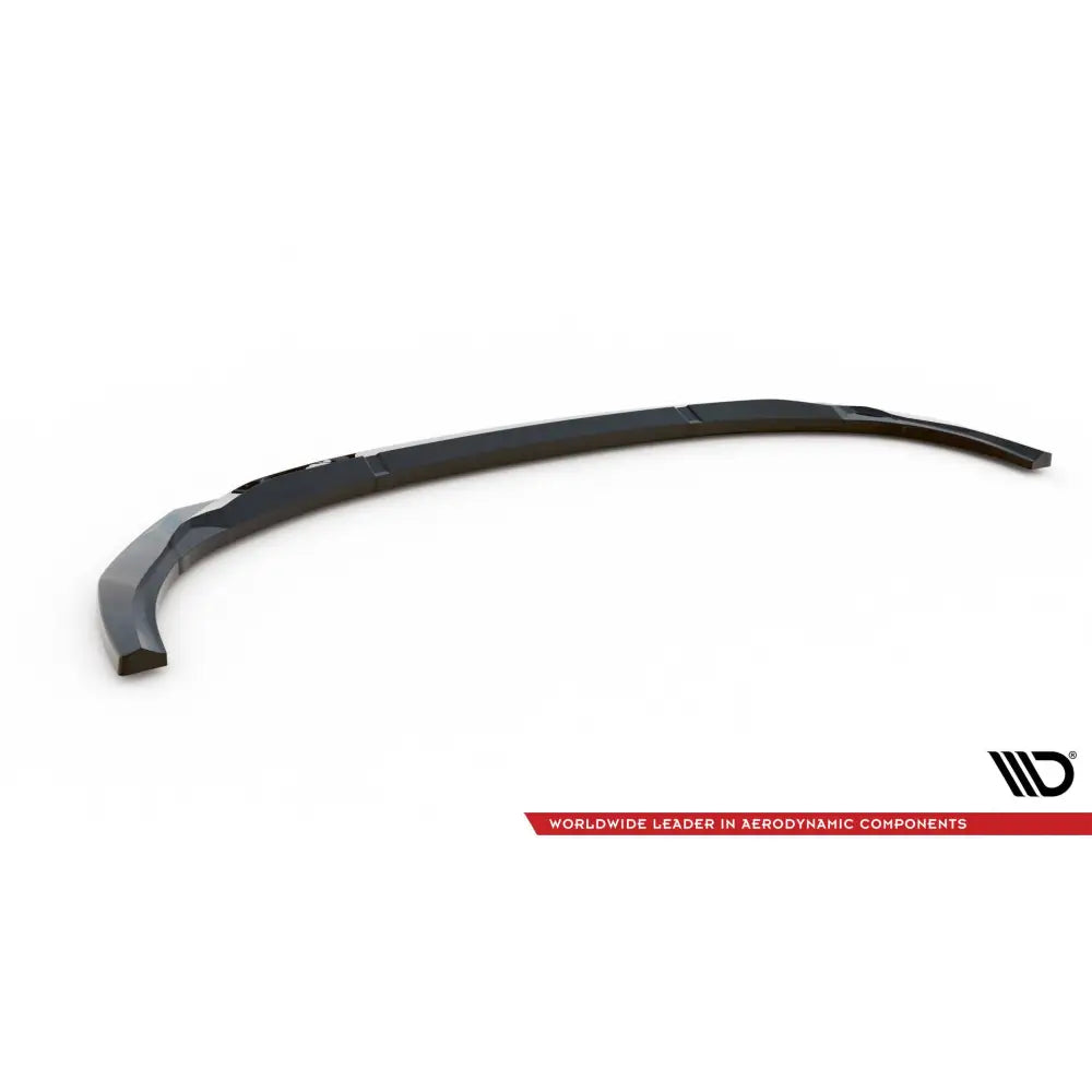 Frontspoiler Audi e-tron V1 i sort plast, buet design med markerte hjørner, avbildet skrått mot hvit bakgrunn.