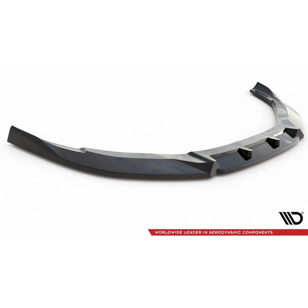 Front lip Audi S8 D4 V.3 svart spoiler med markerte kanter og tre rektangulære utsparinger.