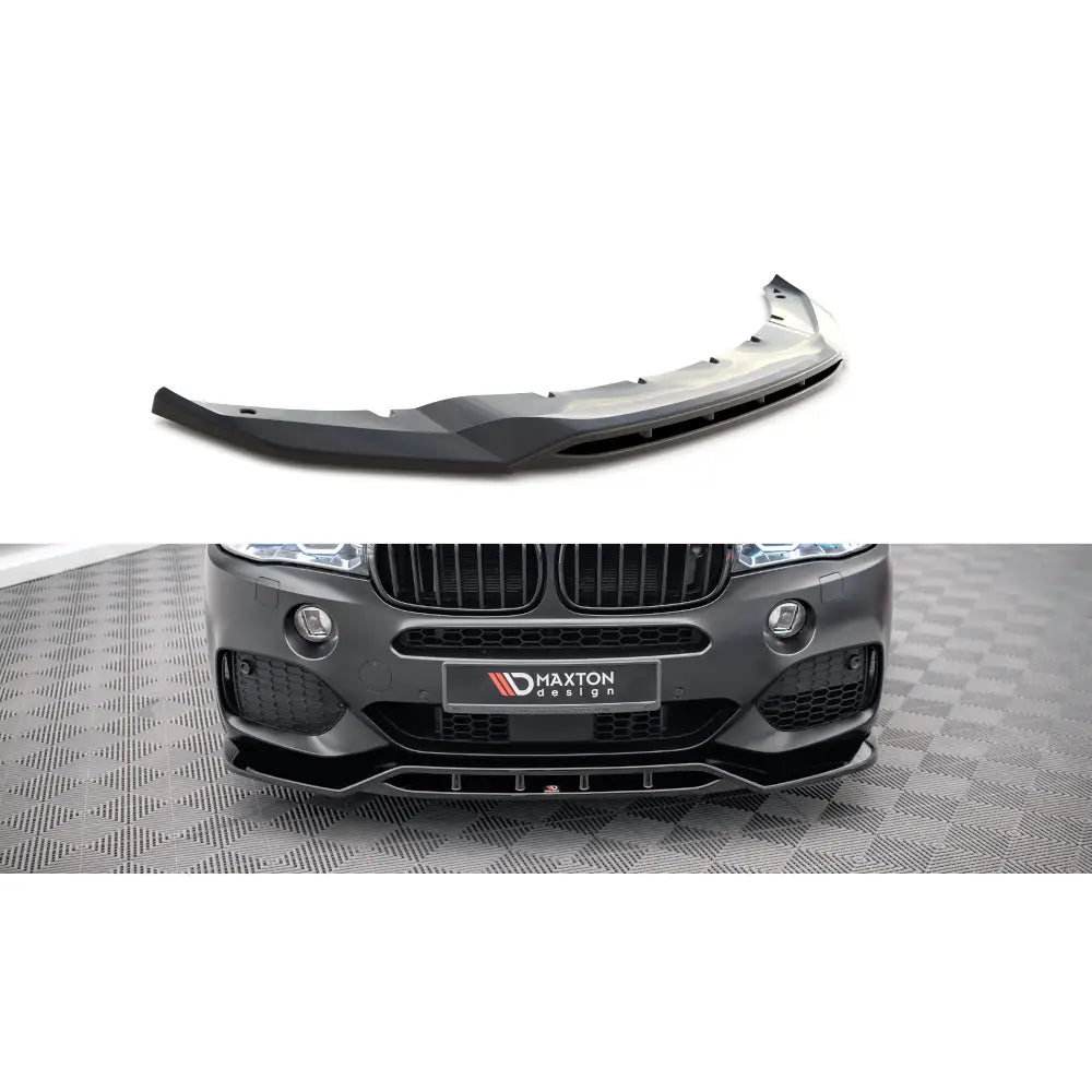 Frontspoiler BMW X5 F15 V2 M-Pack i sort plast, vist alene og montert på bil med sporty design.