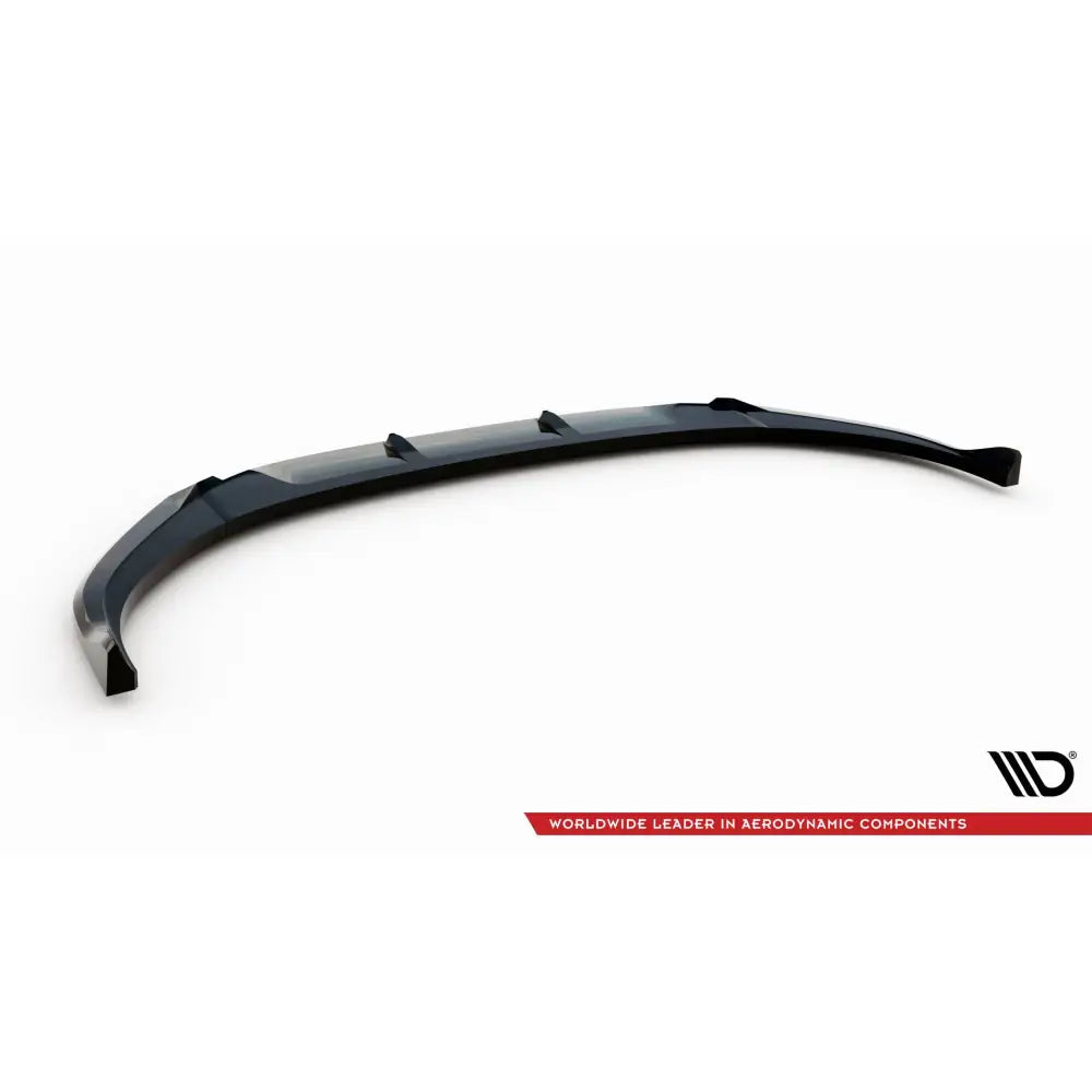 Front lip til Hyundai I30 Mk3 Facelift V2, svart plast med aerodynamiske ribber, sett skrått ovenfra.