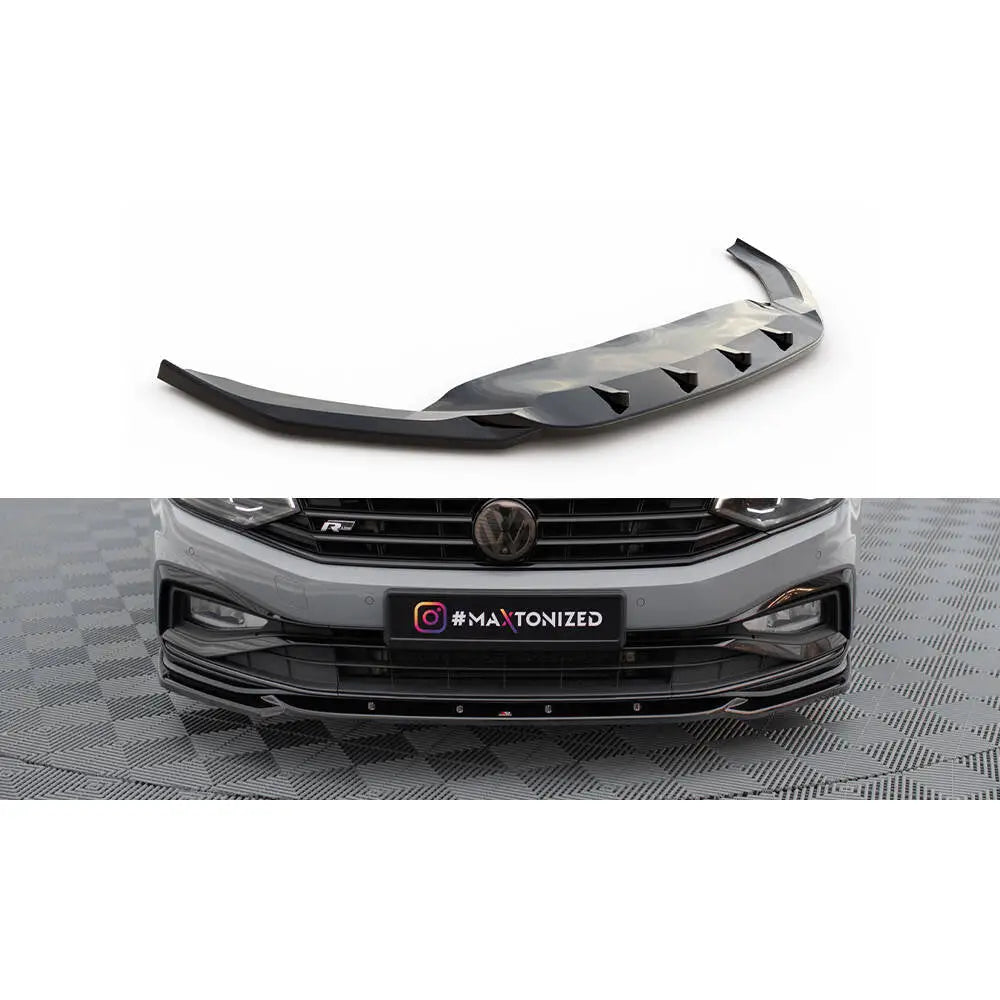 Frontleppe V2 til Volkswagen Passat R-Line B8 Facelift i sort glossy finish montert på bilfront.